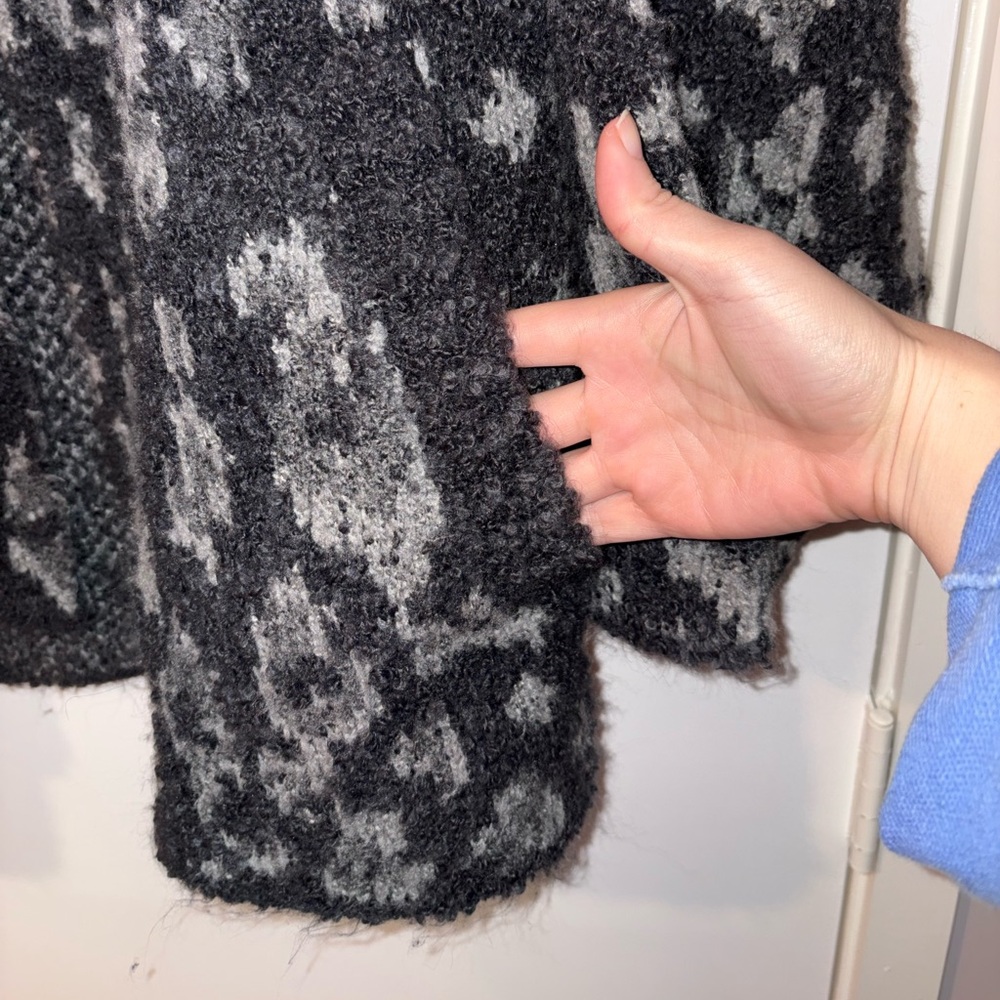 Lou & Grey Black and Gray Leopard Print Sweater Cardigan - Picture 4 of 10